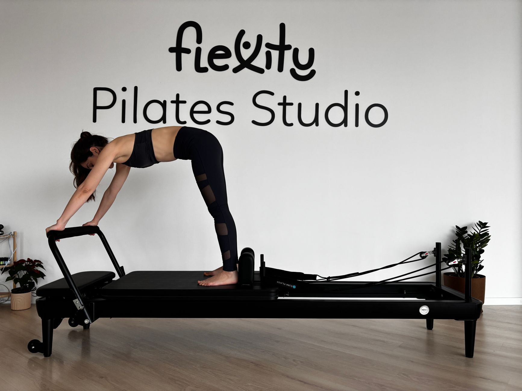 Pilates y hernia discal: qué ejercicios ayudan, cuáles evitar y cómo progresar con seguridad